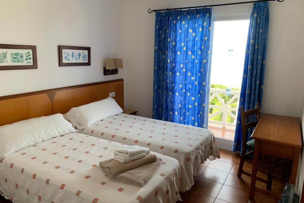 Apartamento En Playa Santo Tomas 1-5 Es Migjorn Gran Exterior foto